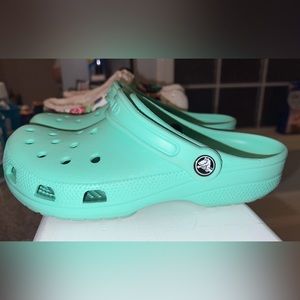Woman’s crocs